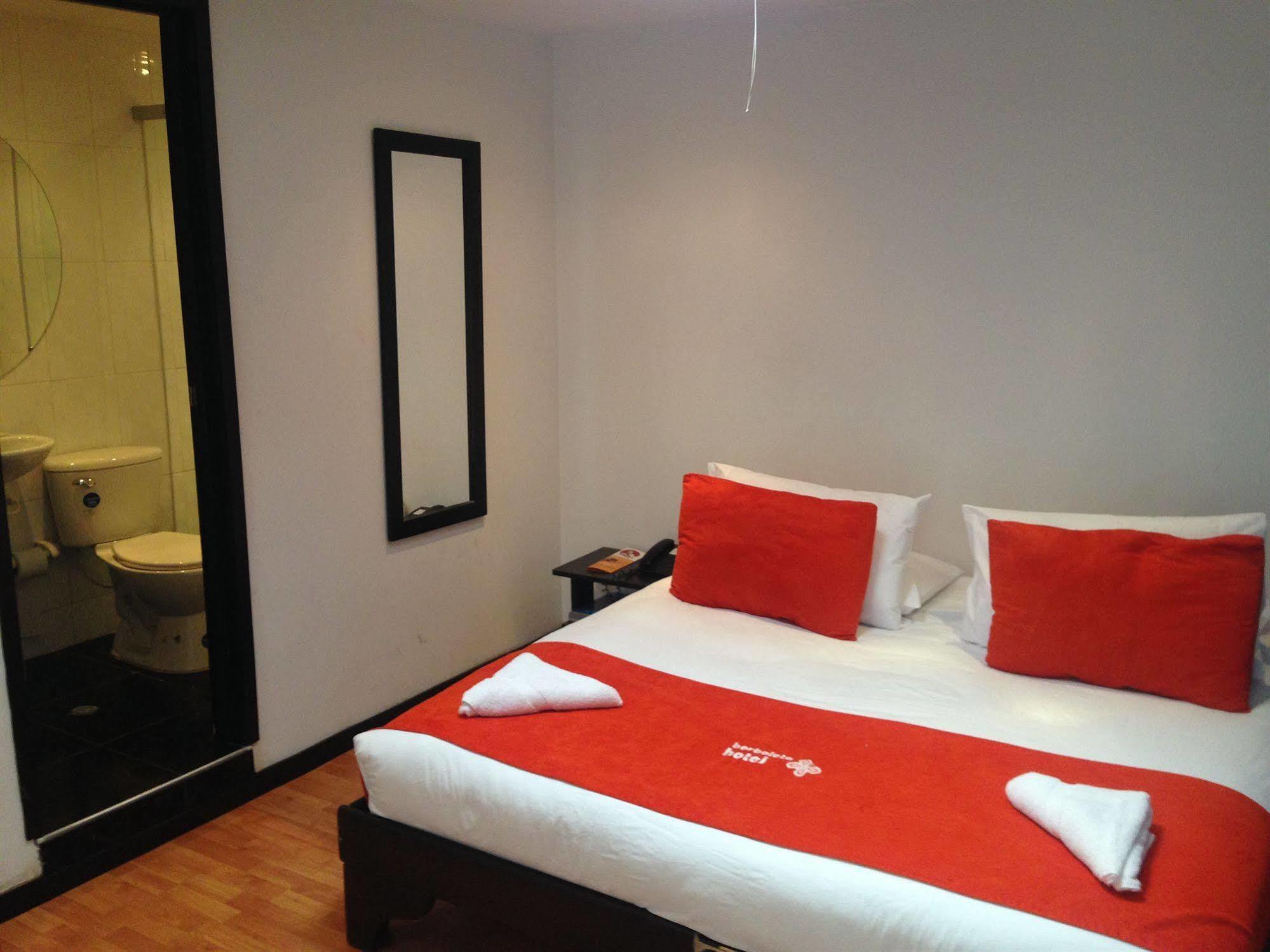 Borboleta Hotel โบโกตา ภายนอก รูปภาพ